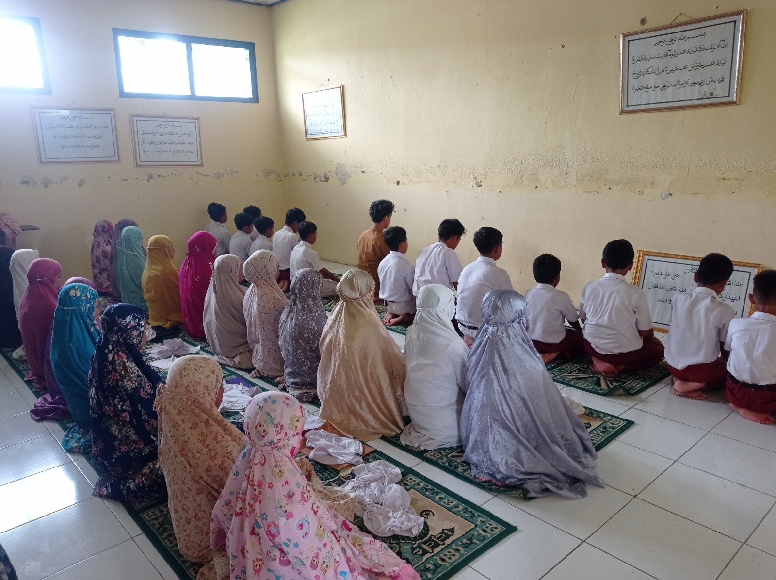 Membentuk Karakter Religius